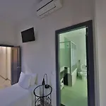 게스트하우스 펜상 프라카 다 피게이라 3*