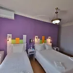 게스트하우스 펜상 프라카 다 피게이라 3*