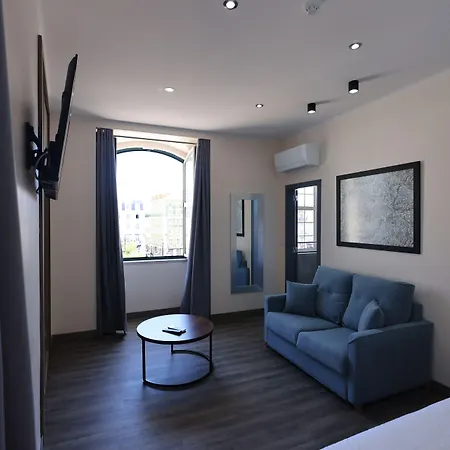 Гостевой дом Pensao Praca Da Figueira