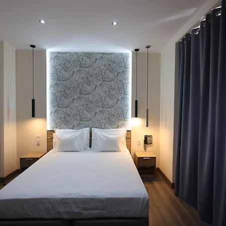 Pensao Praca Da Figueira Pensjonat 3*