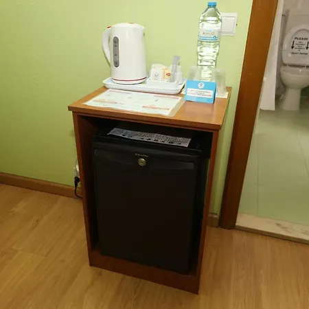 Pensao Praca Da Figueira Гостевой дом