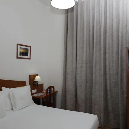 Pensjonat Pensao Praca Da Figueira