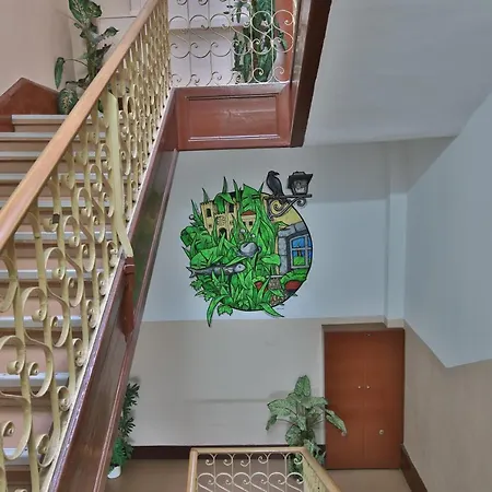 Гостевой дом Pensao Praca Da Figueira 3*