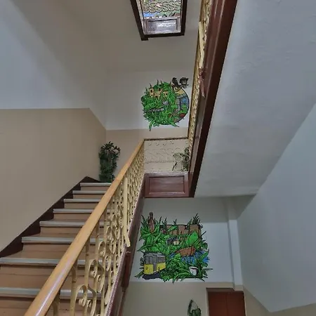 Pensionat Pensao Praca Da Figueira