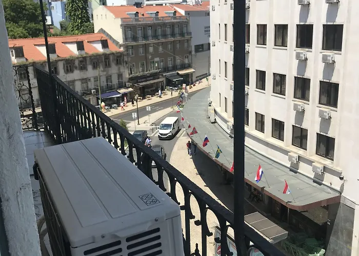 菲盖拉广场公寓 招待所 3*