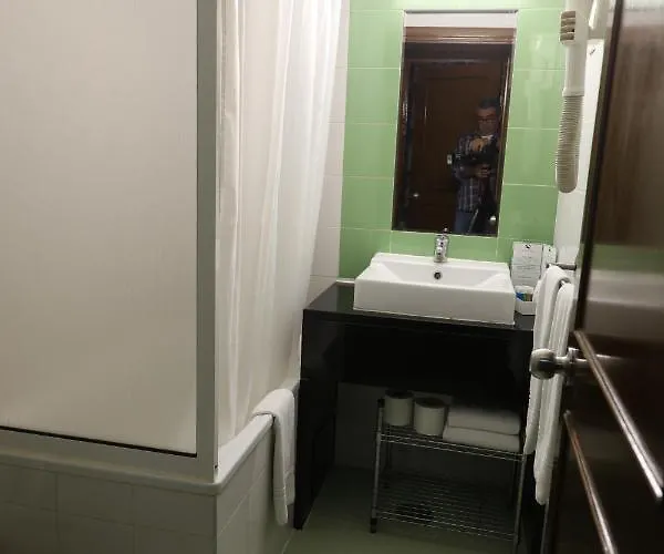 菲盖拉广场公寓 招待所 Lisboa