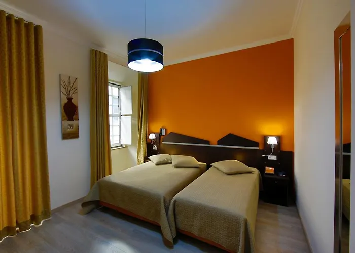 菲盖拉广场公寓