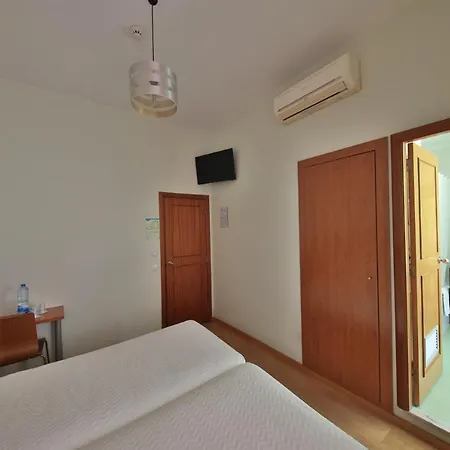 ペンサオ プラカ ダ フィギュエリラ 3* リスボン